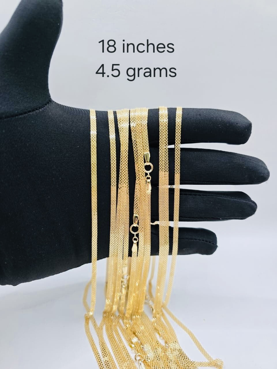 Elegant Gold flat chain necklace